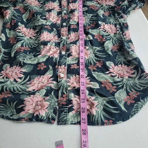 Cactus Man Ricky Singh Mens Size Medium Floral Button Down Shirt Green Pink - Picture 7 of 7